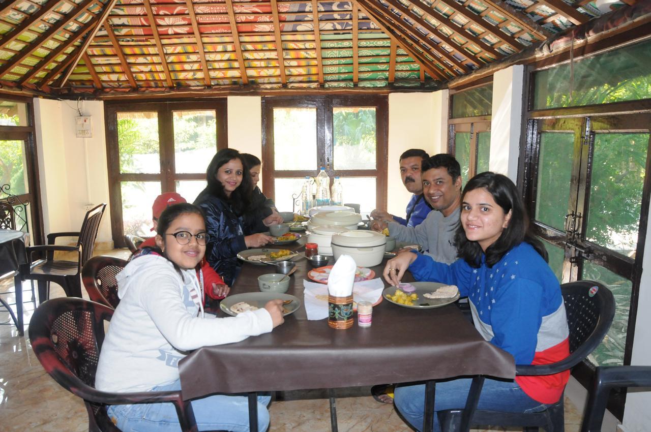 V Resorts Dudhwa Wilderness Camp Lakhimpur Luaran gambar